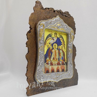 ΤΡΕΙΣ ΠΑΙΔΕΣ ΕΝ ΚΑΜΙΝΩ - Κορνιζόλιθος 